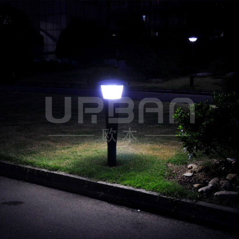 Solar Lawn Light