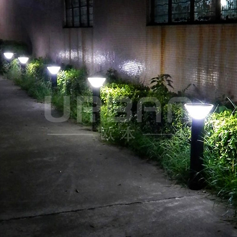Solar Lawn Light