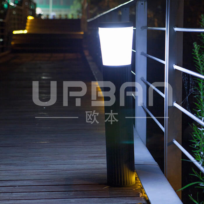 Solar Lawn Light - 2W Solar Lawn Light